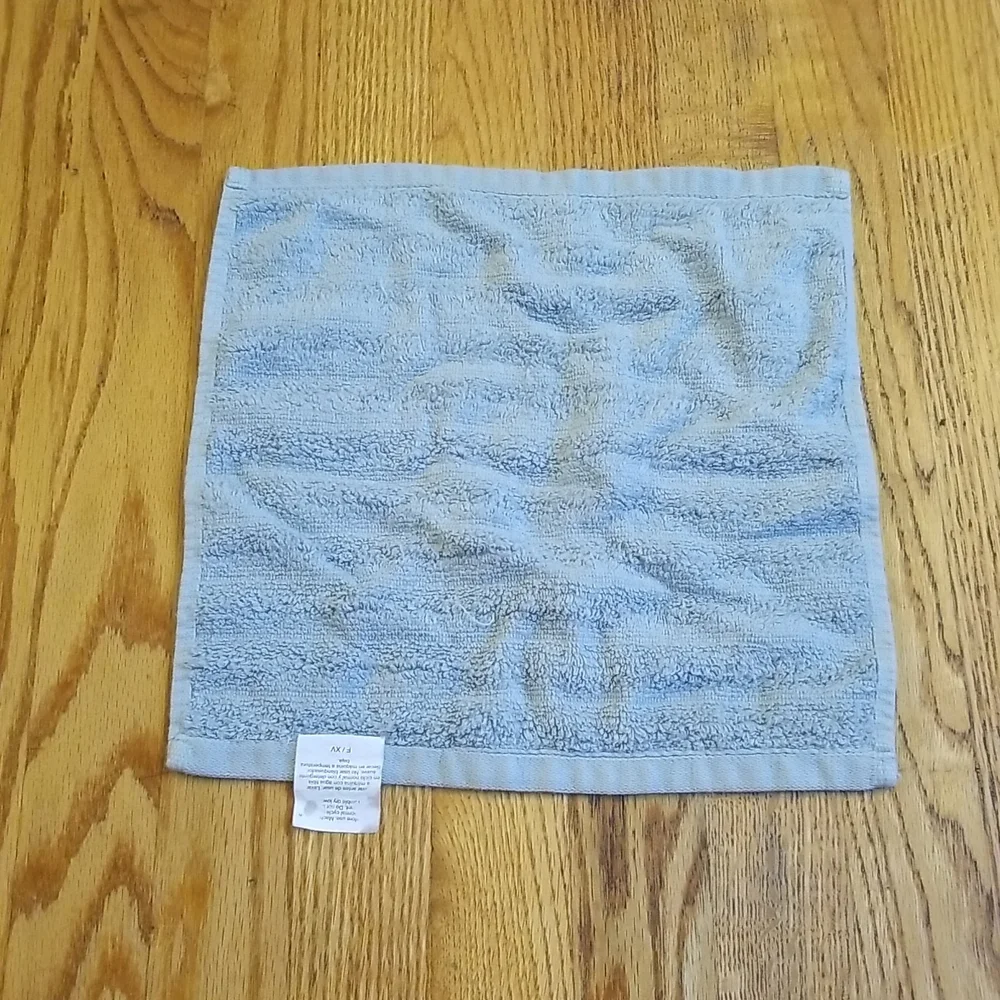 100% cotton Better home blue wash cloth